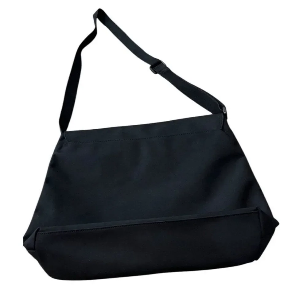 Tommy Hilfiger Nylon Black Messenger Bag Laptop Bag Shoulder Strap Travel Bag